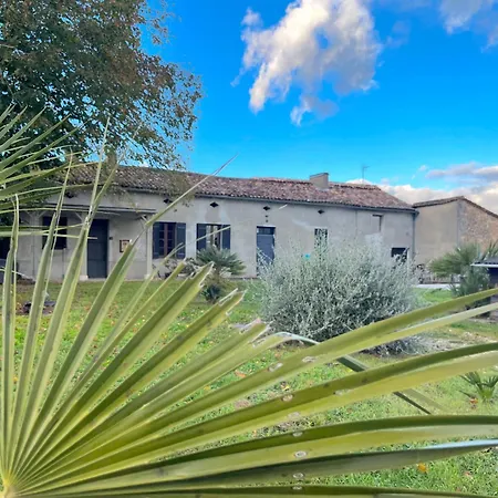 Le Petit Four A Pain - Maison 4 Personnes A La Campagne * Neuvicq-Montguyon