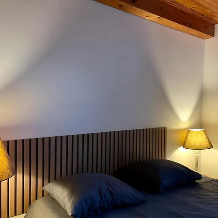 Dom wakacyjny Le Petit Four A Pain - Maison 4 Personnes A La Campagne Neuvicq-Montguyon