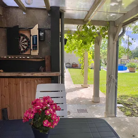 Le Petit Four A Pain - Maison 4 Personnes A La Campagne *